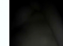 فيديو الهواة يظهر الديوث فاتنة تفعل الفم على الديك